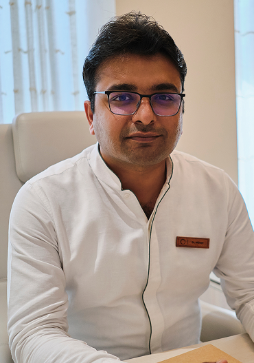 Dr Mohit